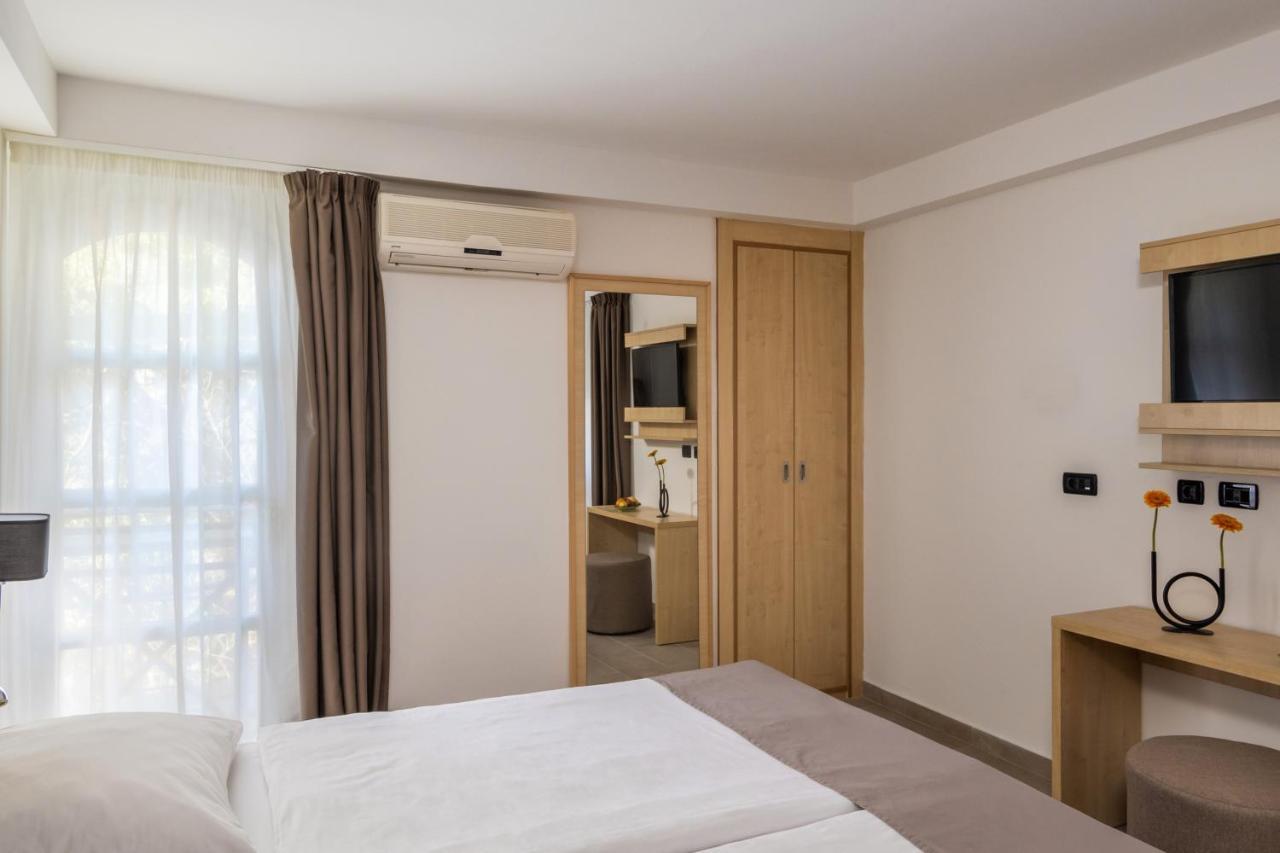 Hotel Delfin Omišalj Eksteriør billede