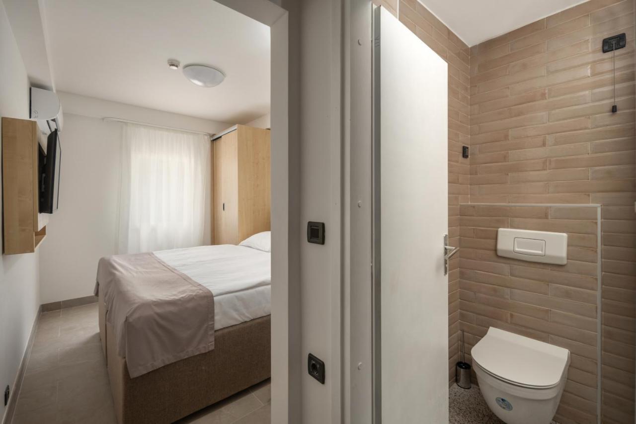 Hotel Delfin Omišalj Eksteriør billede
