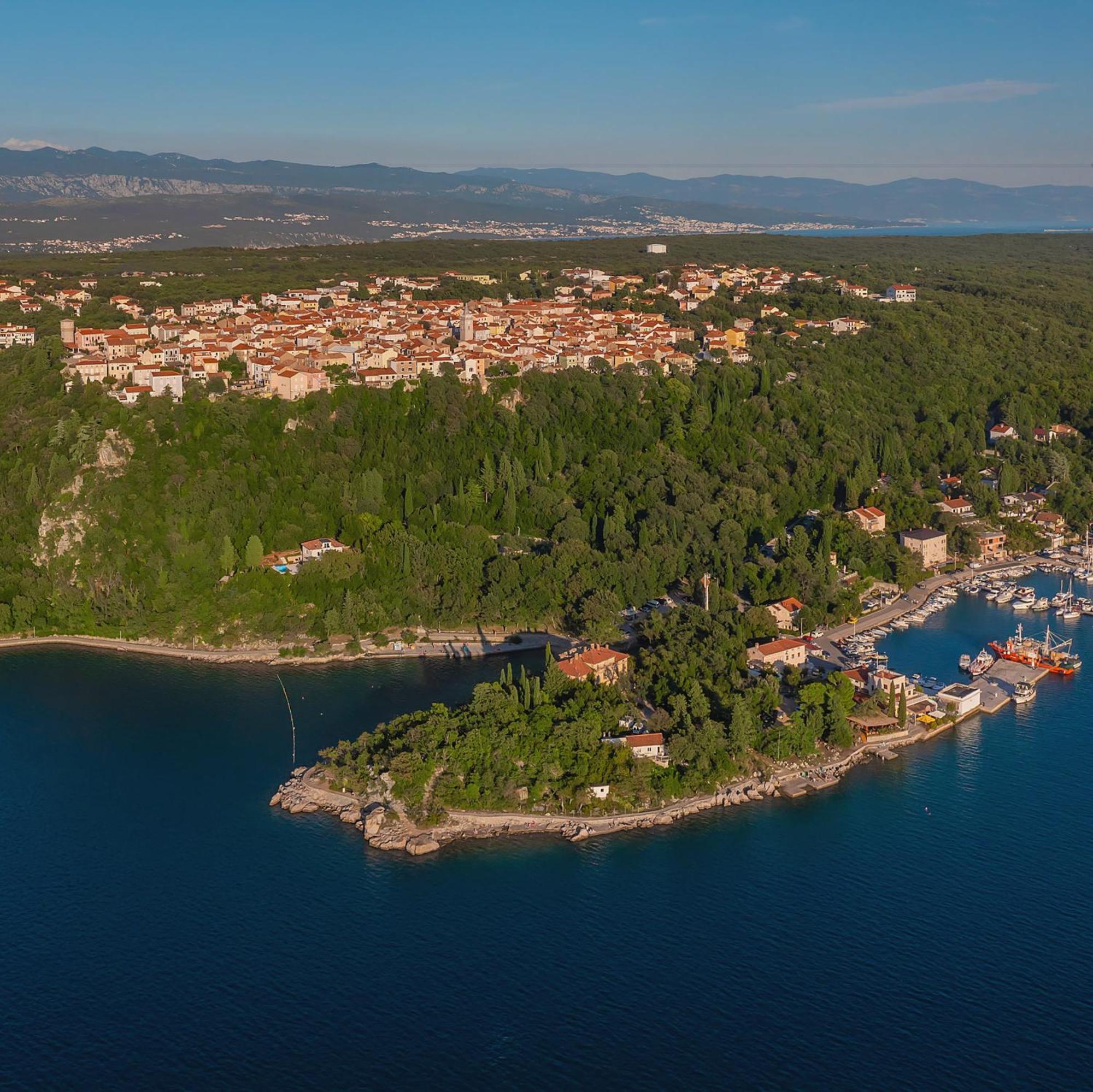 Hotel Delfin Omišalj Eksteriør billede