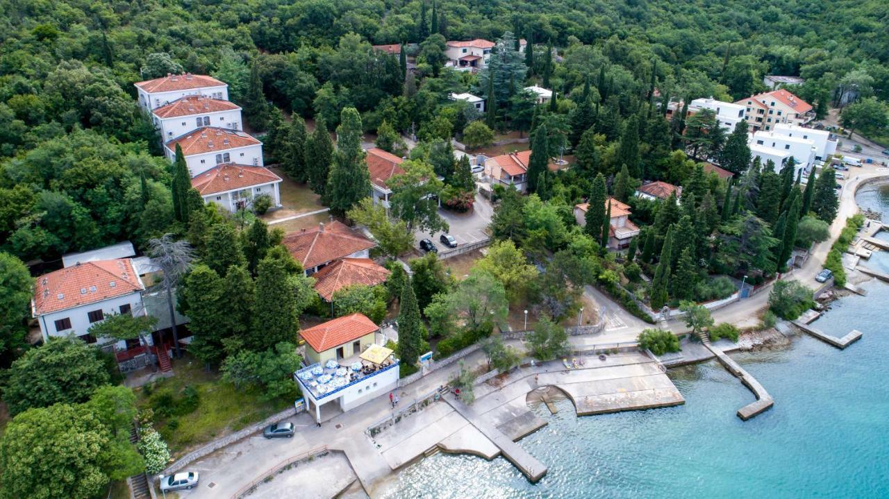 Hotel Delfin Omišalj Eksteriør billede