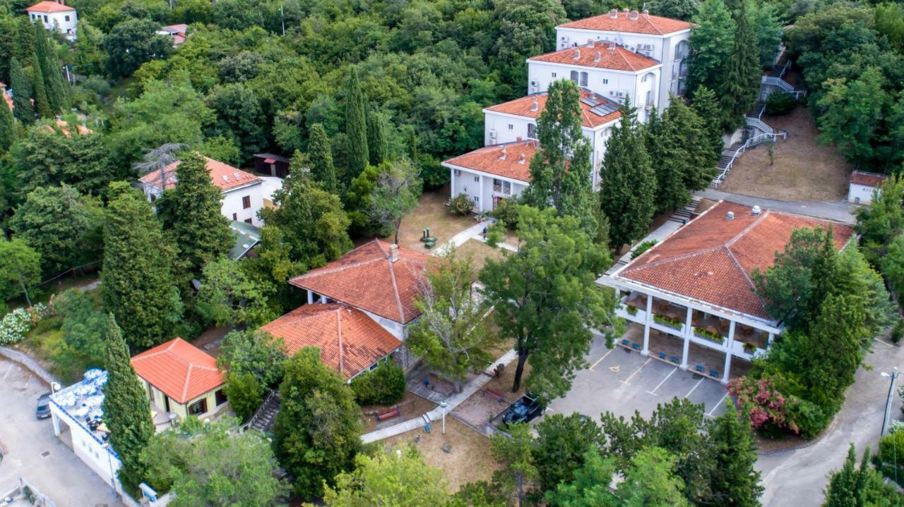 Hotel Delfin Omišalj Eksteriør billede