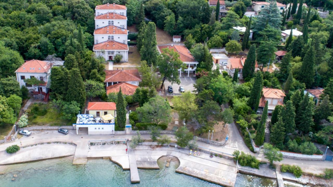 Hotel Delfin Omišalj Eksteriør billede